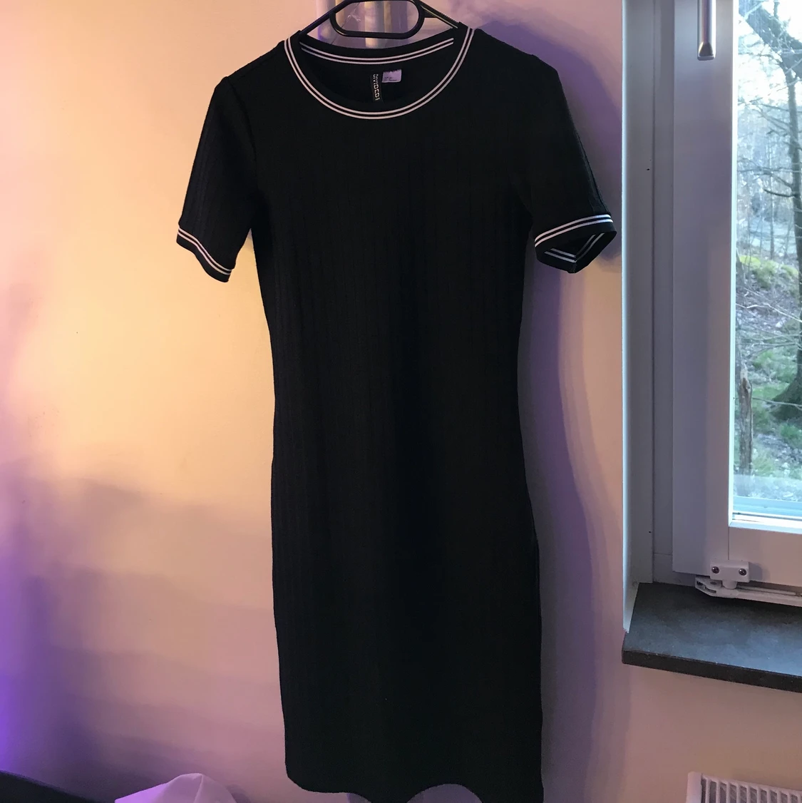 Två klänningar från HM strl 36/34 - 90