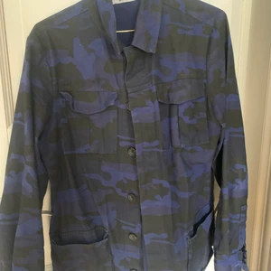 Slutsåld Militär jacka från nakd - Jätte snygg jacka från nakd storlek 36