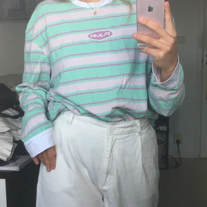 Randig tröja - Randig långärmad tröja från puma! Oversized och väldigt bekväm!
