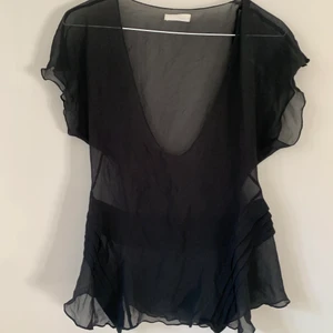 Vacker tröja - Vacker meshtröja som är så fin för sommaren att bara slänga på sig⭐️köpt vintage