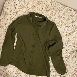 Grön militär tröja - Militär tröja fr. Nakd