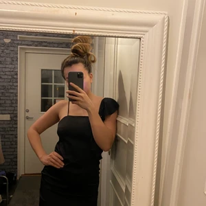 Klänning från Mango - Sidén klänning från Mango