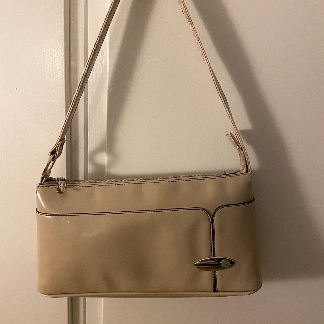 Klassisk trendig väska