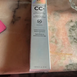 Cc créme  - Ny cc créme i färg medium från itcosmetics 