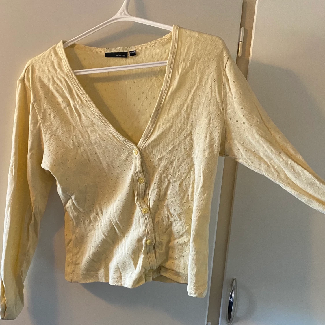 Tröja med knappar - 90