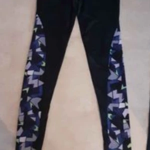 Träningstights stl.xs - Helt nya och oanvända