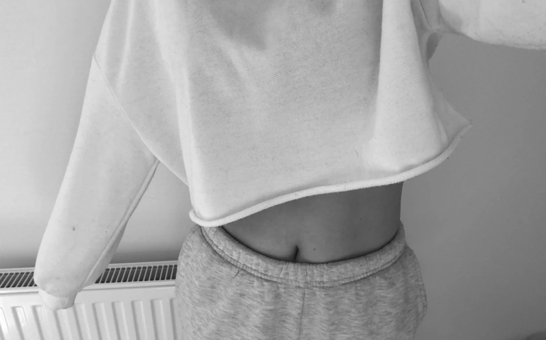 Vit croppad sweatshirt