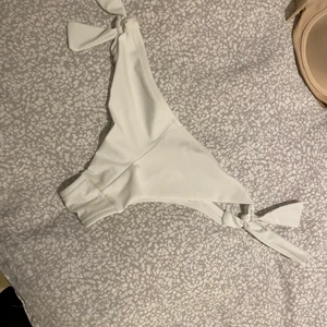 Bikini trosa Stl M ( mer som S) - Bikini trosa Stl M ( mer som S)