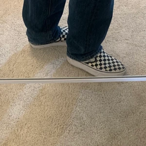 Vans  - Rutiga vans med hög sula väldigt coola 😀