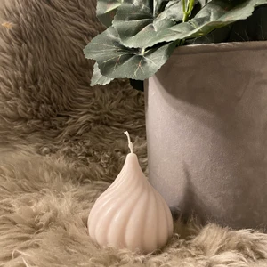 Hemmagjort ljus 🤍 - Hemmagjort ljus som utöver denna färg säljs i 🤎🤍💜❤️💙💗 