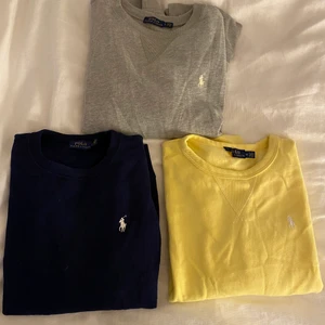 Sweatshirts från RalphLauren - Sweatshirts från Ralph Lauren i mycket fin kvalite, knappt använda! Säljes för 250 kr styck eller alla för 600kr. I färgerna grå, marinblå och gul🤍🤍🤍