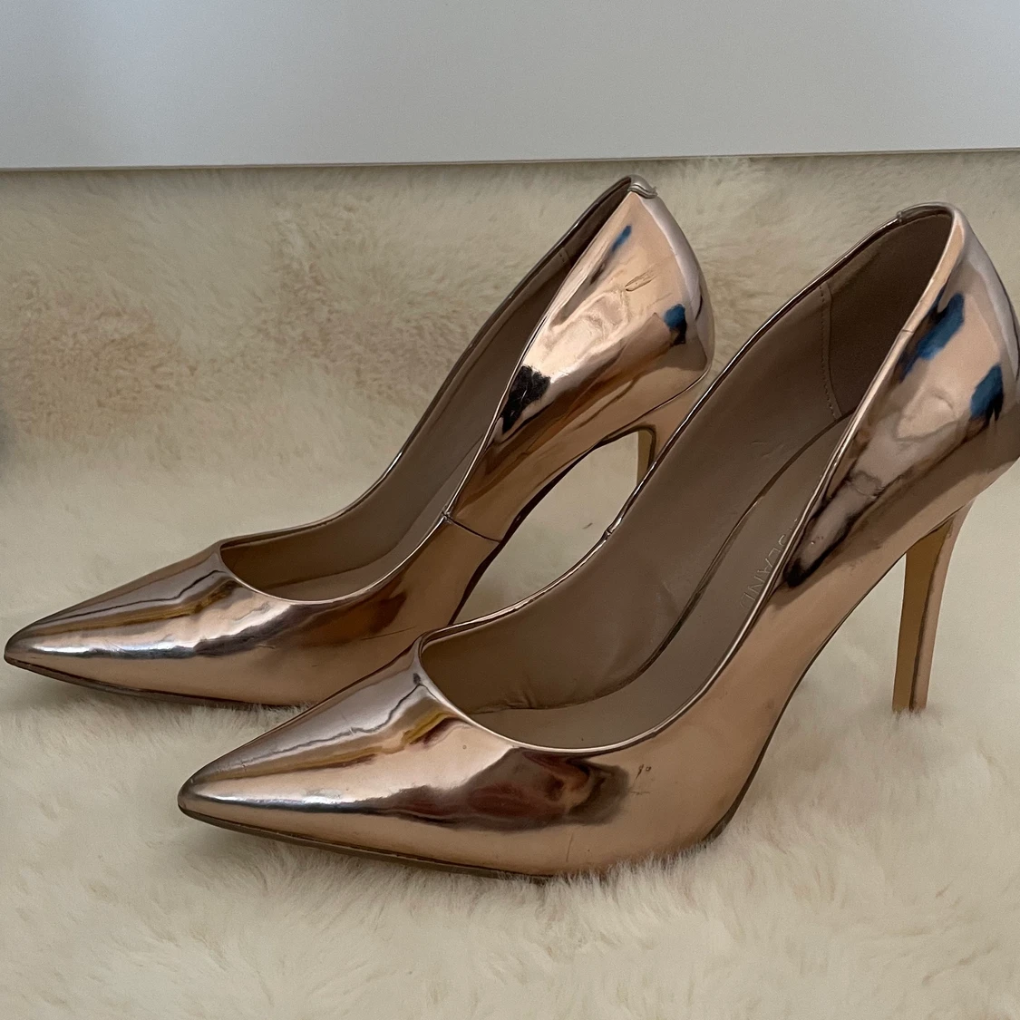 Super snygga stilettklackar i st 37