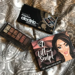 Smink - Ögonskuggpaletterna är endast testade en gång, contour helt oanvänd!💓25kr för contour och 20 för ögonskugga.