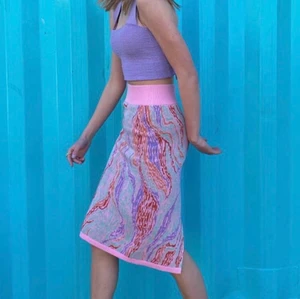 Strikket nederdel - Mediskirt, som ny i stand🧠🍒