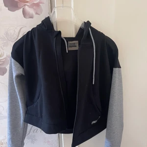Croppad huvtröja, gymshark  - Extremt snygg tränings fleece från gymshark 😍😍😍