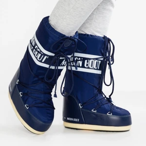 Moonboots - populära moonboots💙💙 bra skick!! original pris 1495kr