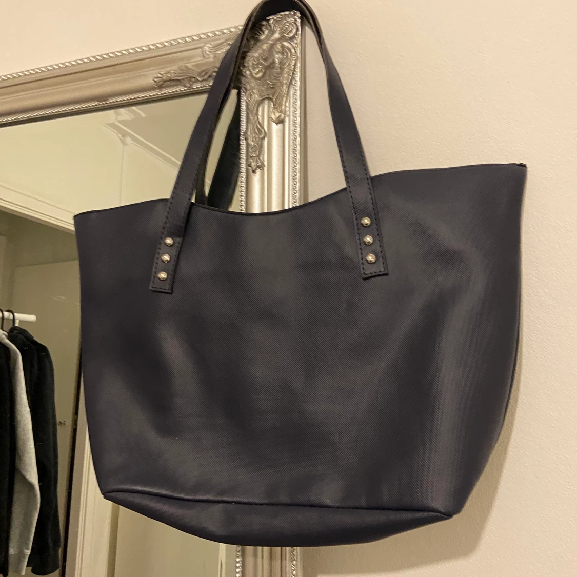 Lacoste stor väska  - 90