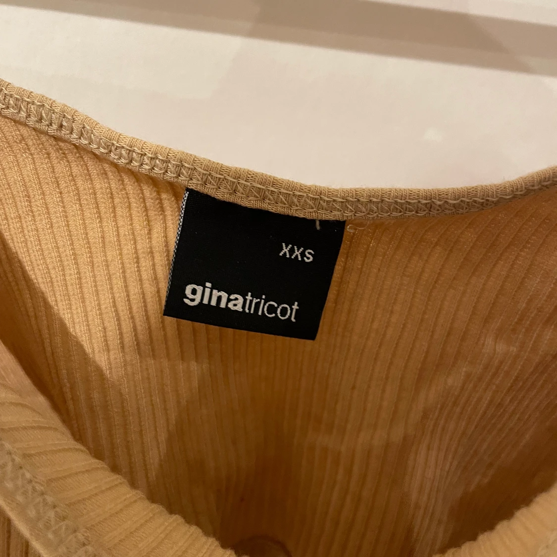 Beige topp - 90
