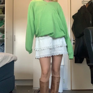 Grön layering tröja - Svinsnygg grön tröja perfekt till hösten❤️