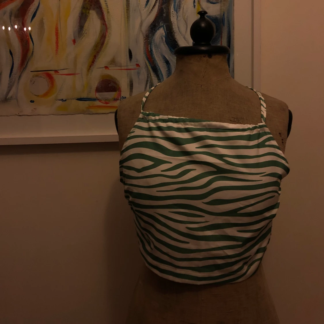 Randig grön-vit topp