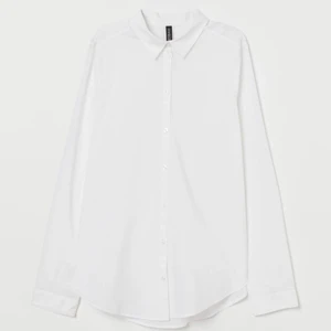 Vit skjorta - Vit skjorta i st 38. Aldrig använd och har prislappen kvar❤️‍🔥