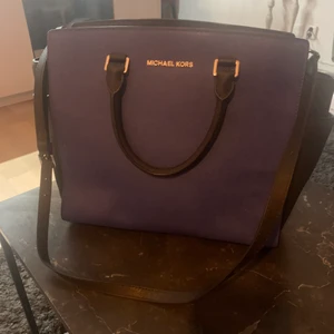 Michael kors väska  - Aldrig använt, haft den ett tag