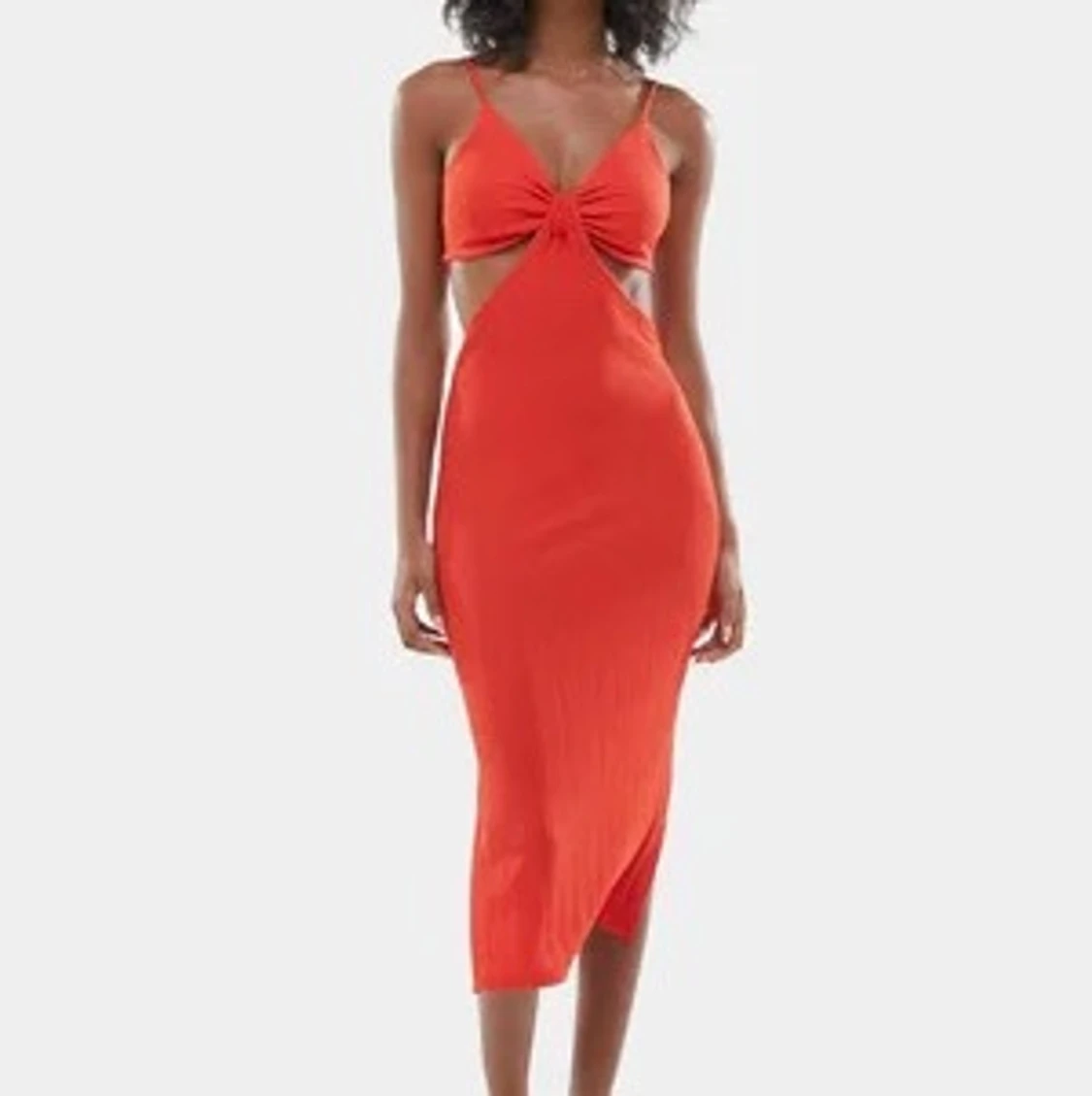 Bershka lång klänning med öppna sidor - 90