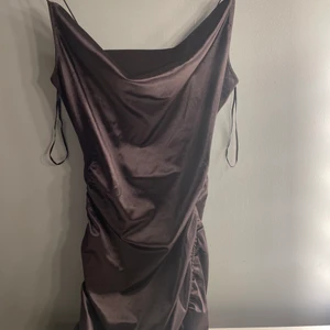 Klänning.  - Klänning från H&M. 