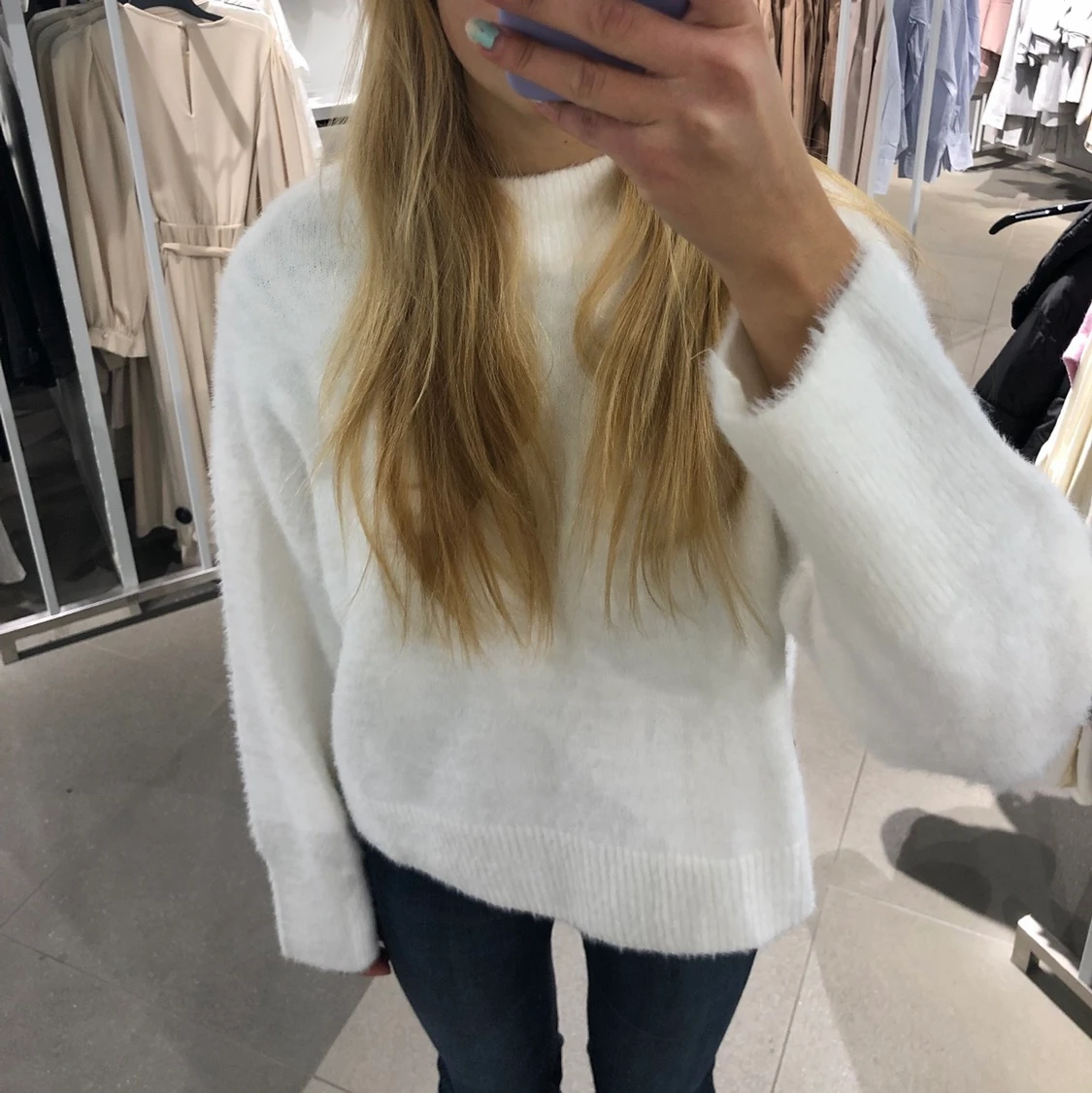 Vit stickad tröja 