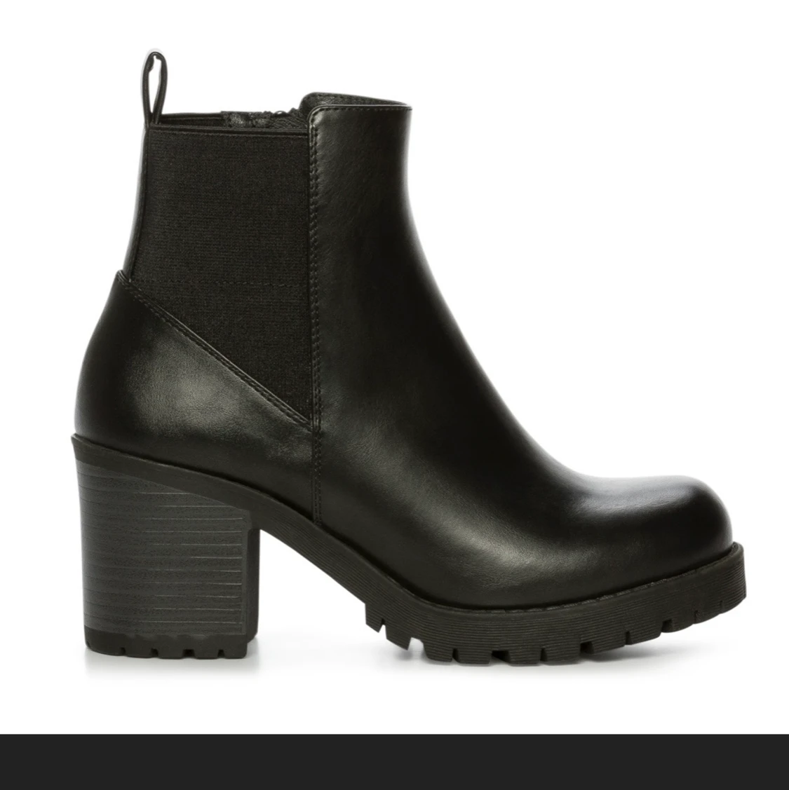 Svarta stövlar  - 90