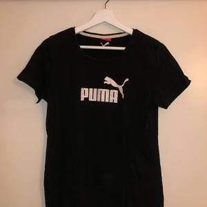 Puma t-shirt - T-shirt från Puma. Passar säkert till träning. Oanvänd. 