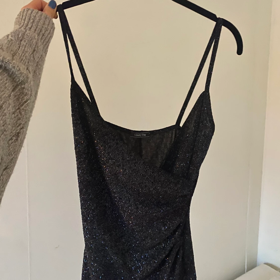 Glittrig klänning  - 91