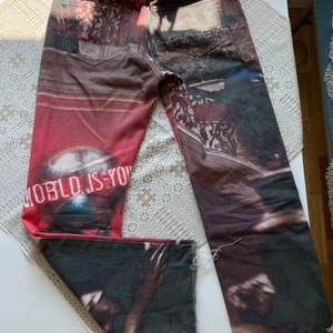 Supreme x Scarface Jeans - Supreme x Scarface ”the world is yours” Jeans, ifrån 2017. 