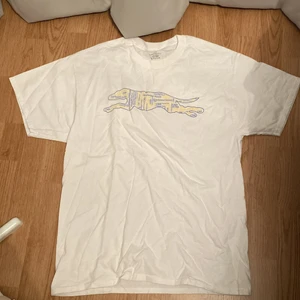 T-shirt - T-shirt storlek L 