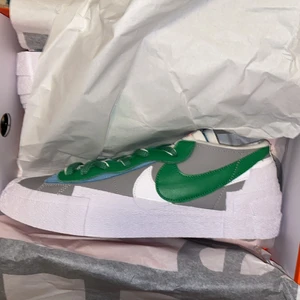  Sacai blazer low “Classic Green” 45,5 -  Sacai blazer low “Classic Green” 45,5. Aldrig använda. 