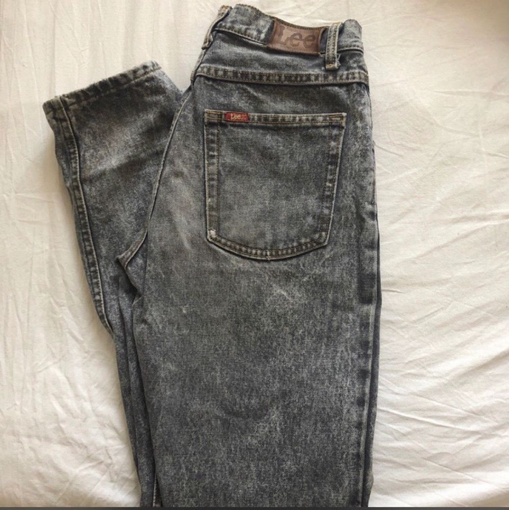 Stentvätta jeans från LEE i momfit modell (momjeans) vintage. Jeans & Byxor.