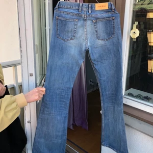 Acne jeans - Acne jeans i storlek 27/32 (S) i bra skick. 