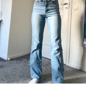 Raka jeans - Snygga raka jeans som inte passar mig längre❣i mycket bra skick! (168cm lång)
