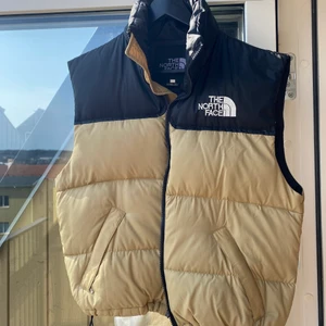 The north face väst - Superfin vintage väst ✨ Storlek M