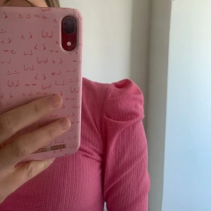 Puffärmströja! - Puffärmströja från monki. Aldrig använd🥳 Underbar färg! Storlek S❤️