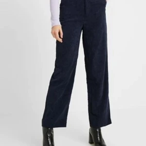 Manchester byxor - Blåa lite vida manchesterbyxor, fråga frågor om ni villa h mer bilder. (Lånad bild)