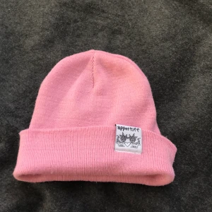 Mössa - Babyrosa mössa från appertiff! Super skön och snygg!🥰