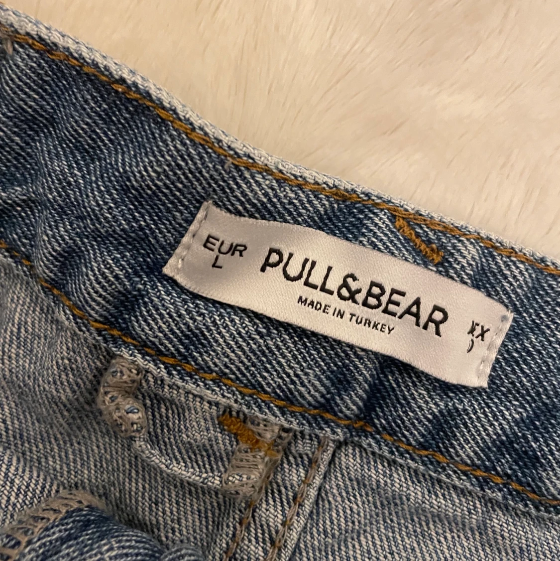Jeanskjol från pull&bear i stl. L - 91