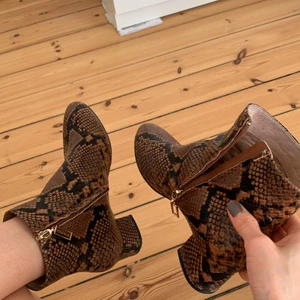 Støvler fra Shoe the Bear str. 38 - Støvlerne er brugt få gange og nyprisen var 900kr.