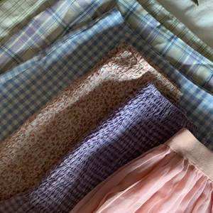 Sommarkjolar  - 6 st kjolar! Superfina kjolar som är knappt använda. 50 kr st eller 250 för alla. Vid frågor så kontaktar man gärna privat! 💘 alla är i storlek xs (obs) dem rutiga är sålda!