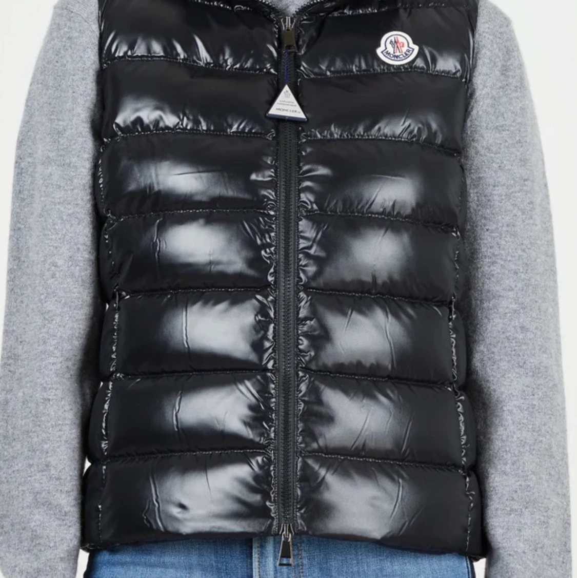 Äkta svart monclear väst.