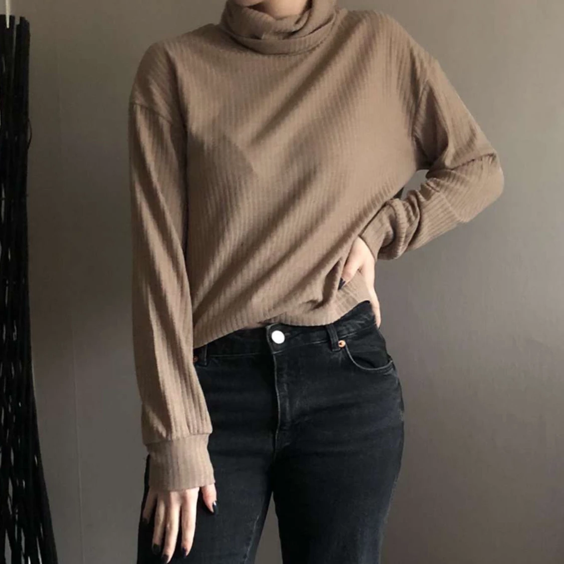 Stickad beige tröja