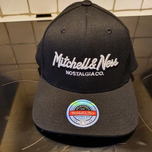 Keps - Keps av märket Mitchell & Ness. Helt ny.