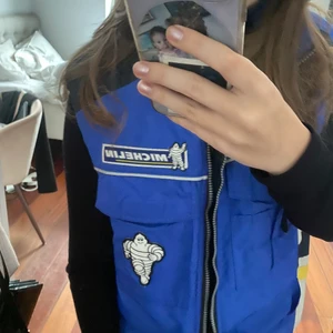 Väst  - En vintage väst från Michelin! 