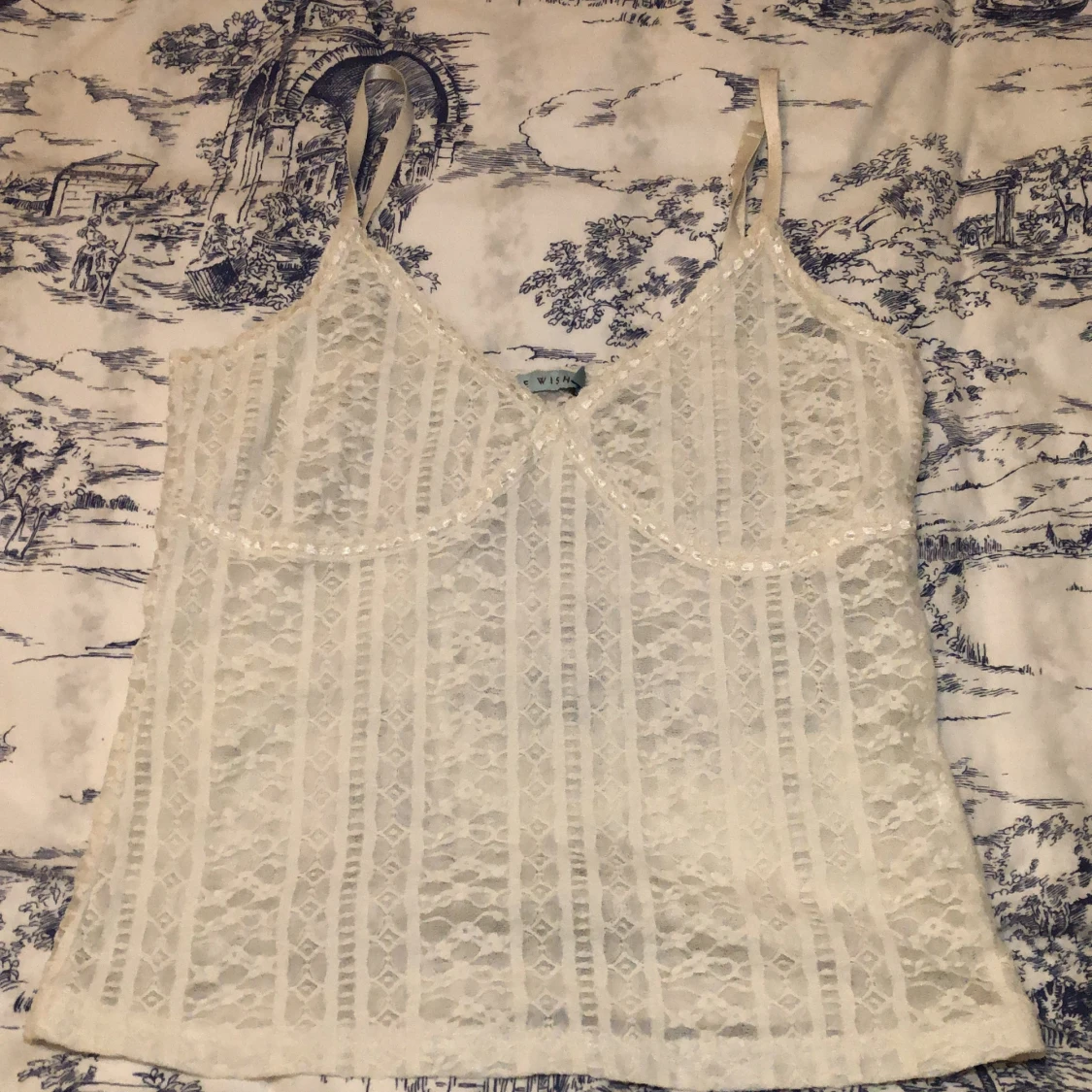 vitt fint linneđ€